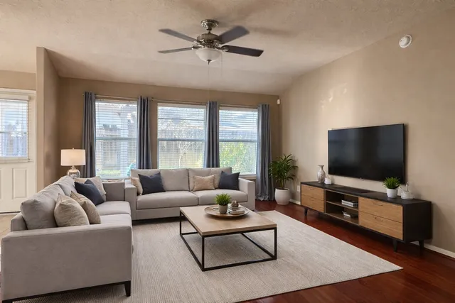 $2,000 | 2711 Lakecrest Way Drive, Katy, TX 77493