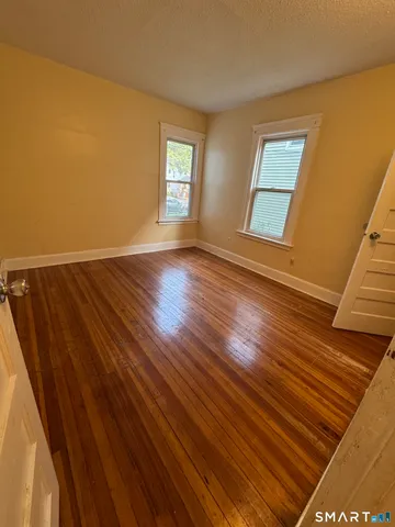 $1,800 | 418 Shelton Avenue, New Haven, CT 06511