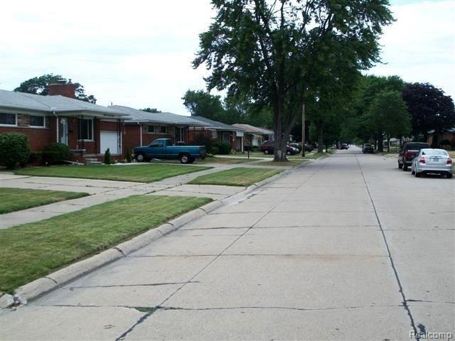 8610 Potomac Street Center Line, MI 48015 - Photo 22 of 22 Neighborhood Photo.JPG