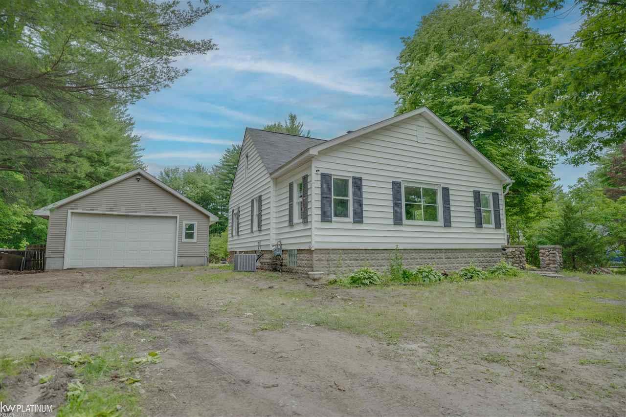 6409 Bryce Road North Street, MI 48049 - Photo 1 of 30