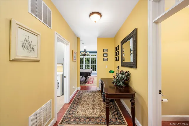 $975,000 | 6 Old Town Road, Beacon, NY 12508