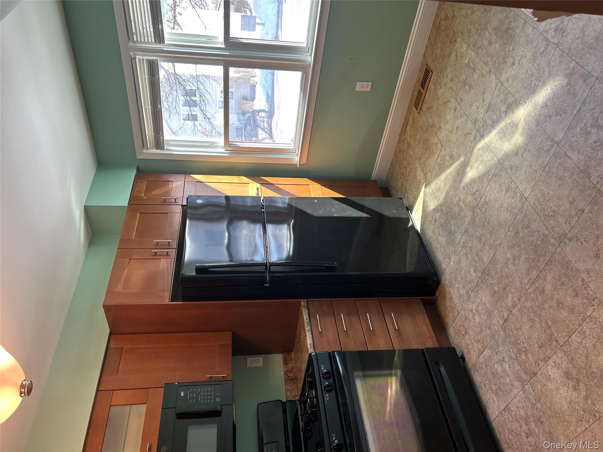 135 West Nyack Road, Unit 111 Nanuet, NY 10954 - Photo 3 of 16