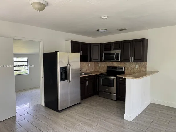 $2,400 | 20535 Northwest 24th Avenue, Unit 20535, Miami Gardens, FL 33056
