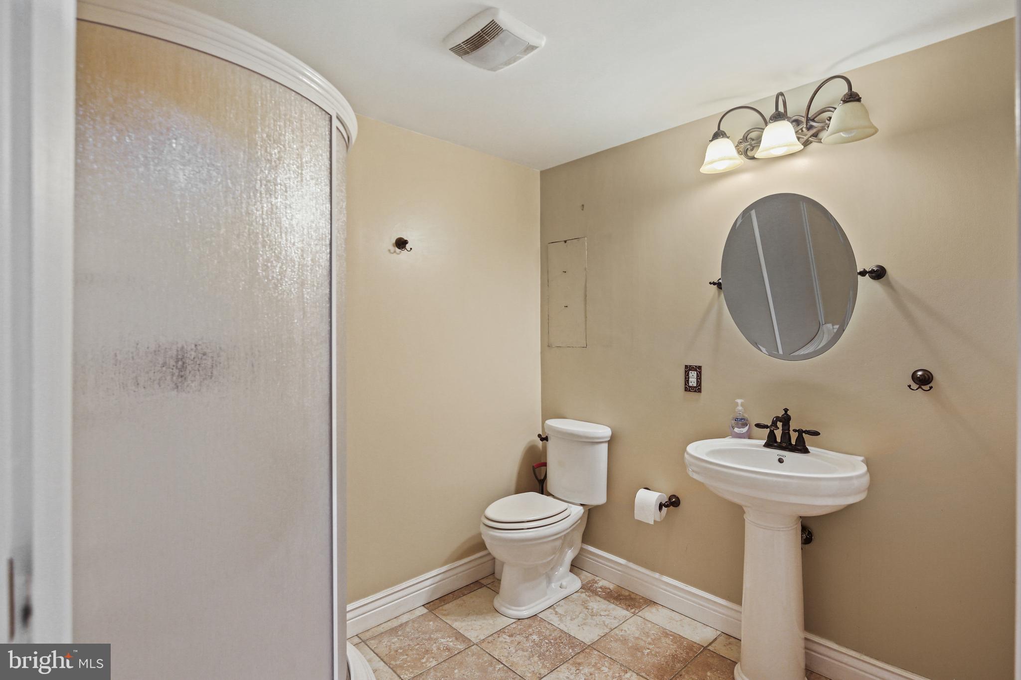 9522 Good Spring Drive Perry Hall, MD 21128 - Photo 45 of 50 Full bathroom