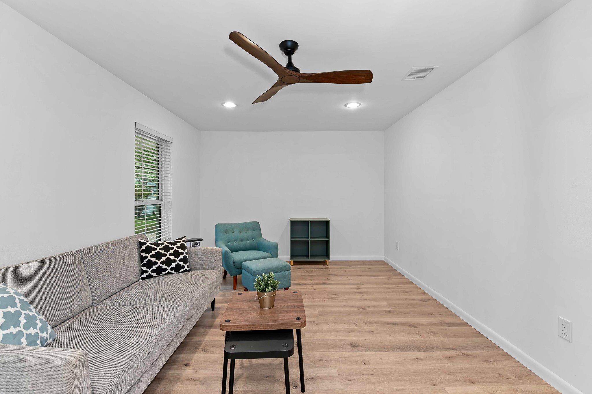 8806 Ridgehill Drive Austin, TX 78759 - Photo 25 of 29 Gallery Image 25