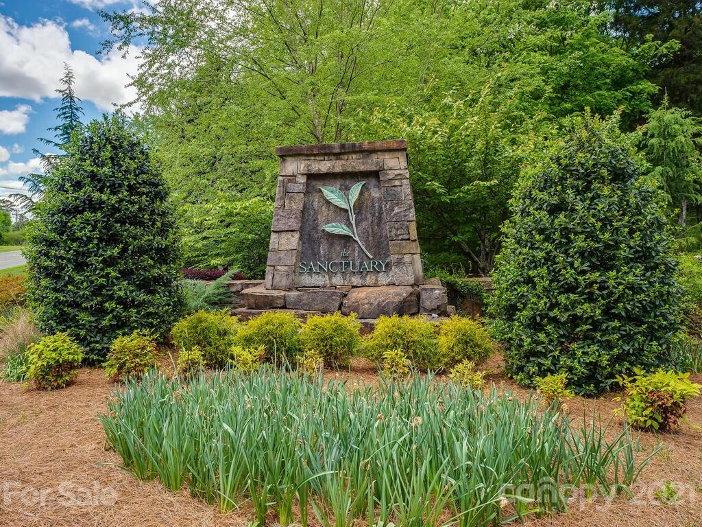9010 Island Point Road Charlotte, NC 28278 - Photo 1 of 15 Gallery Image 1