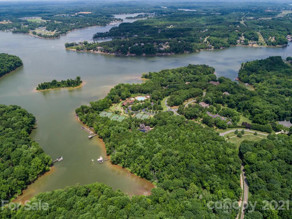 9010 Island Point Road Charlotte, NC 28278 - Photo 2 of 15 Gallery Image 2