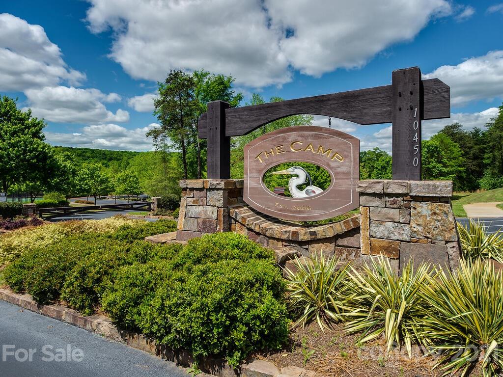 9010 Island Point Road Charlotte, NC 28278 - Photo 3 of 15 Gallery Image 3