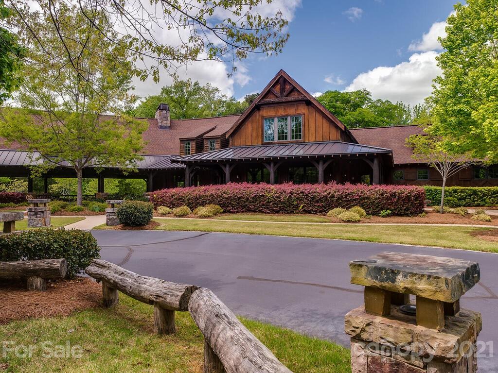 9010 Island Point Road Charlotte, NC 28278 - Photo 4 of 15 Gallery Image 4