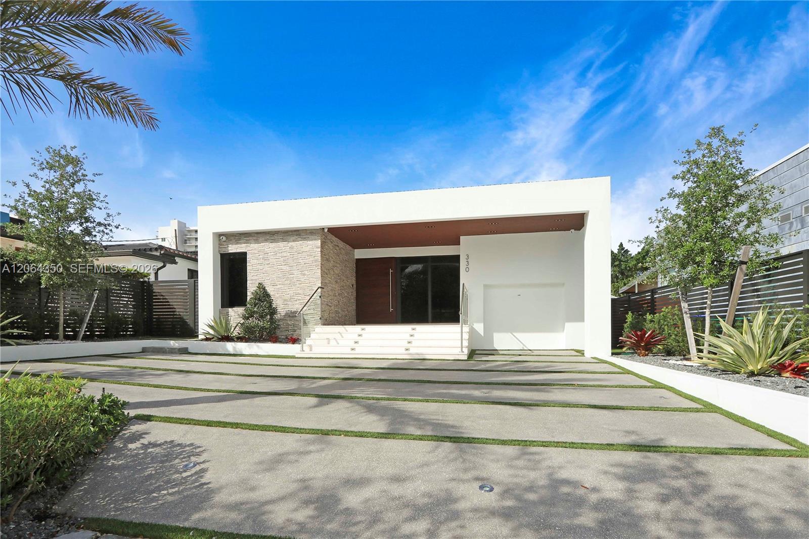 330 Southwest 19th Road, Unit 1 Miami, FL 33129 - Photo 2 of 37 Gallery Image 2