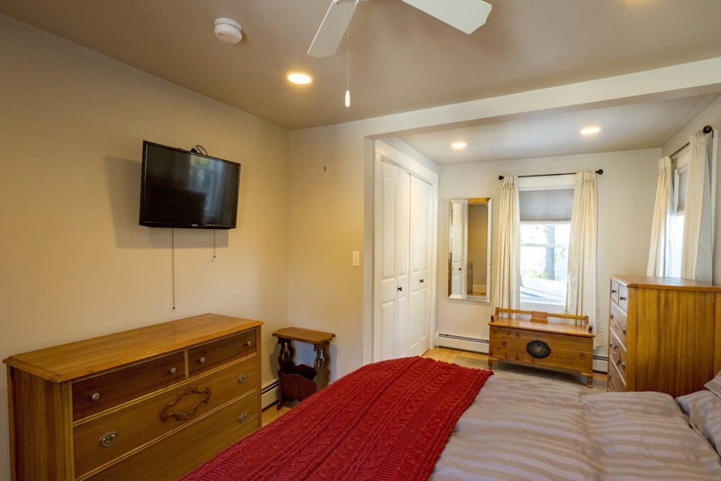 42 Bisson Street Beverly, MA 01915 - Photo 18 of 31