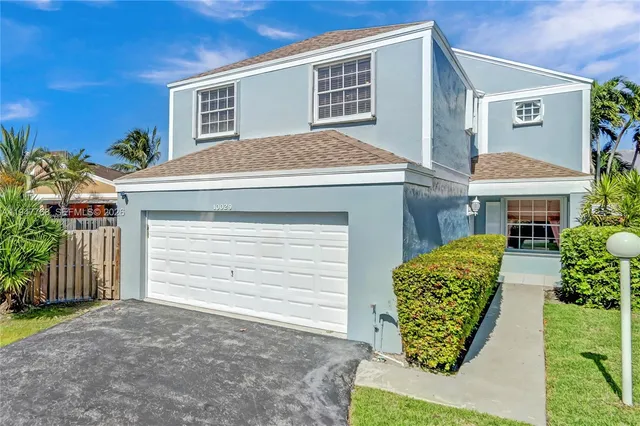 $550,000 | 10029 Southwest 223rd Lane, Cutler Bay, FL 33190