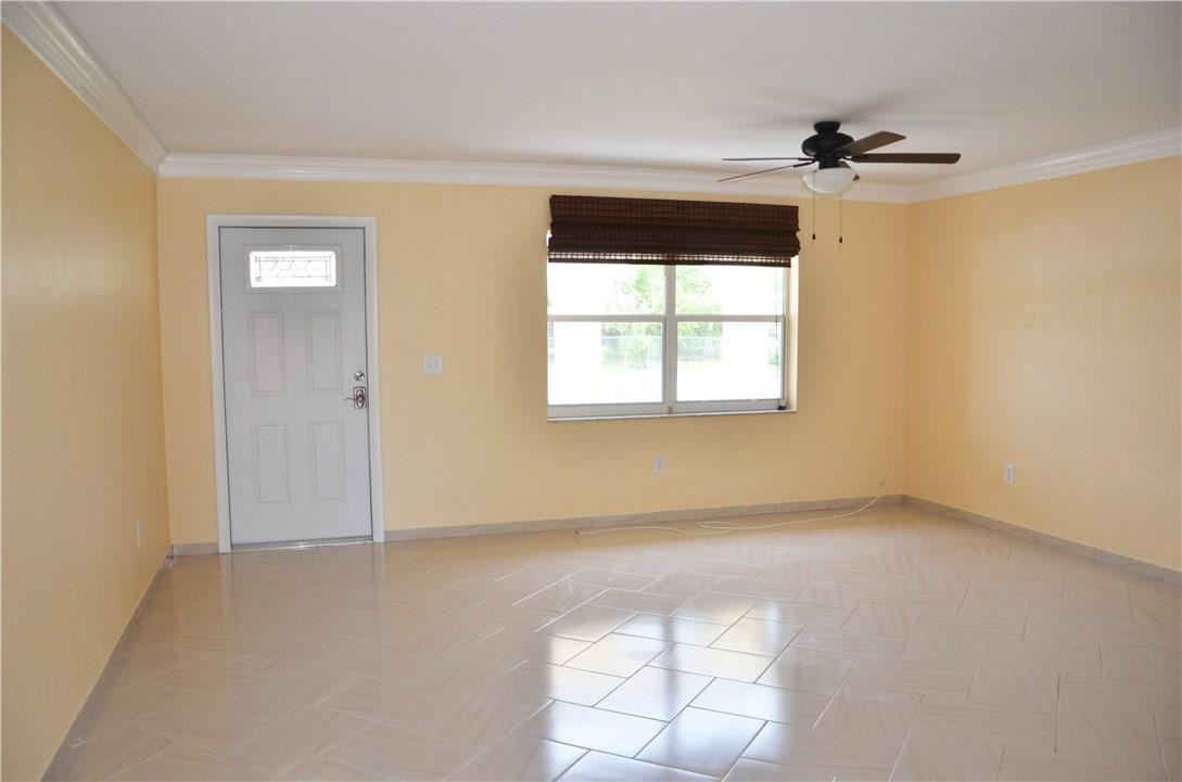 10575 Ermine Avenue Boca Raton, FL 33428 - Photo 5 of 21 Photo 5