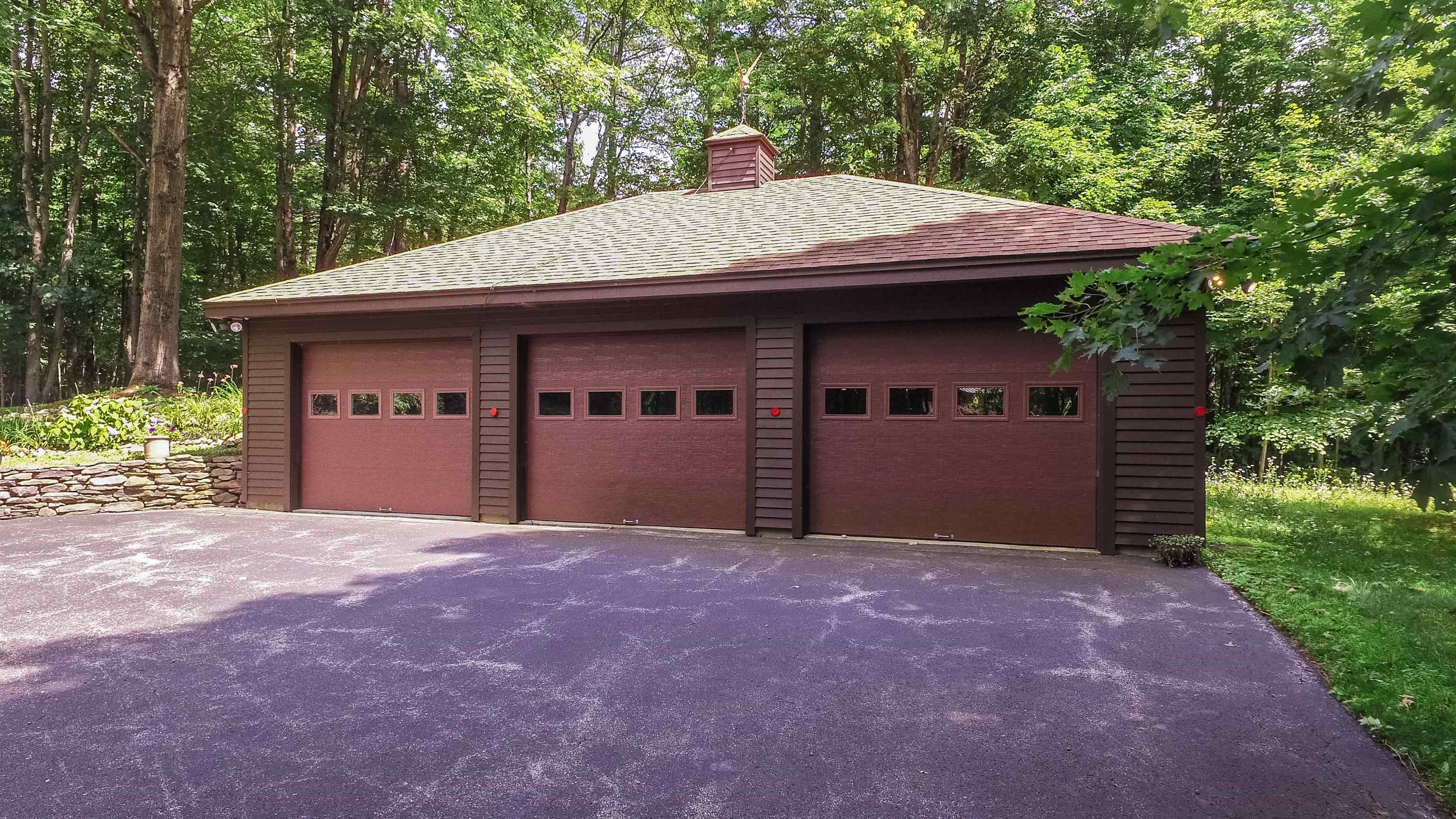 219 South Mendon Road Rutland, VT 05701 - Photo 5 of 22