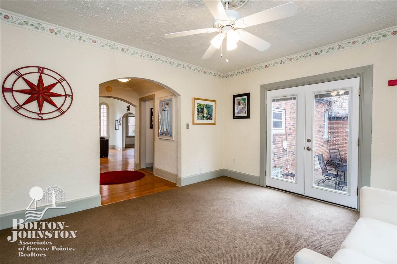 590 Barrington Road Grosse Pointe Park, MI 48230 - Photo 10 of 63