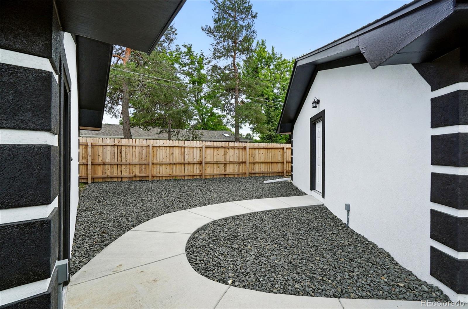 10320 West 35th Avenue Wheat Ridge, CO 80033 - Photo 41 of 46 a view of outdoor space