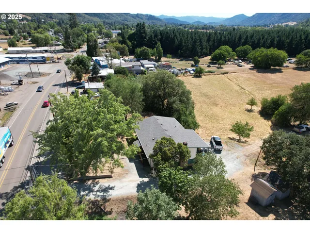 a view of outdoor space and city view
