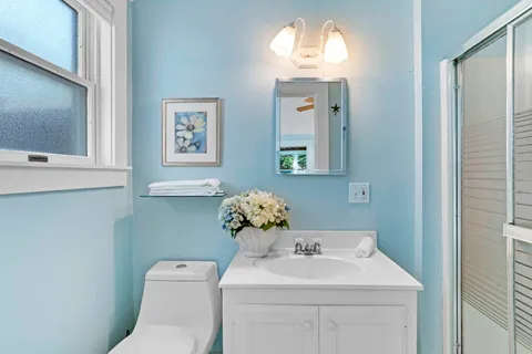 $2,150,000 | 17 Oakdale Drive, Edgartown, MA 02539
