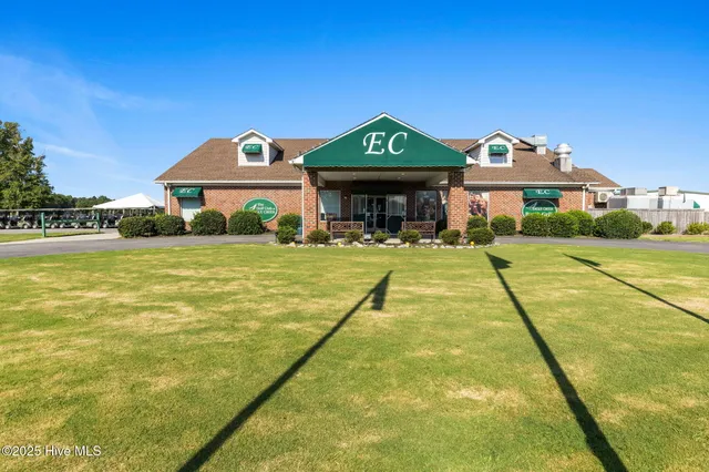 $512,000 | 193 St Andrews Road, Moyock, NC 27958