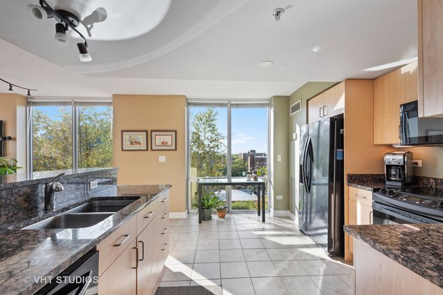 $559,900 | 1640 Maple Avenue, Unit 706, Evanston, IL 60201