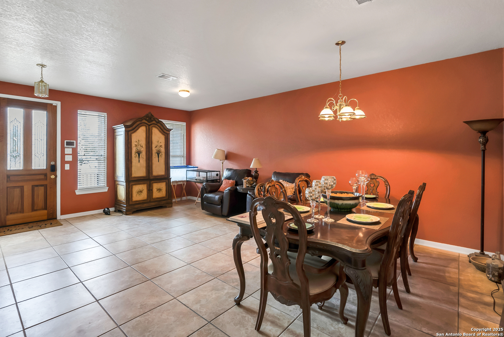 145 Springtree Gate Cibolo, TX 78108 - Photo 4 of 20