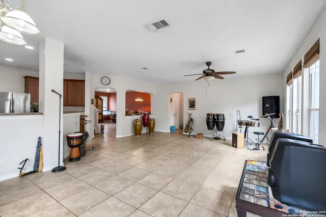 $370,000 | 145 Springtree Gate, Cibolo, TX 78108