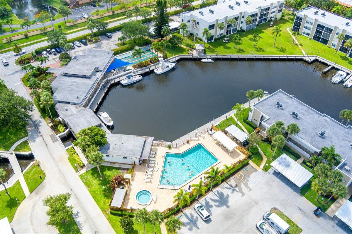 1950 Southwest Palm City Road, Unit 5109 Stuart, FL 34994 - Photo 13 of 14 Clubhouse / Pool