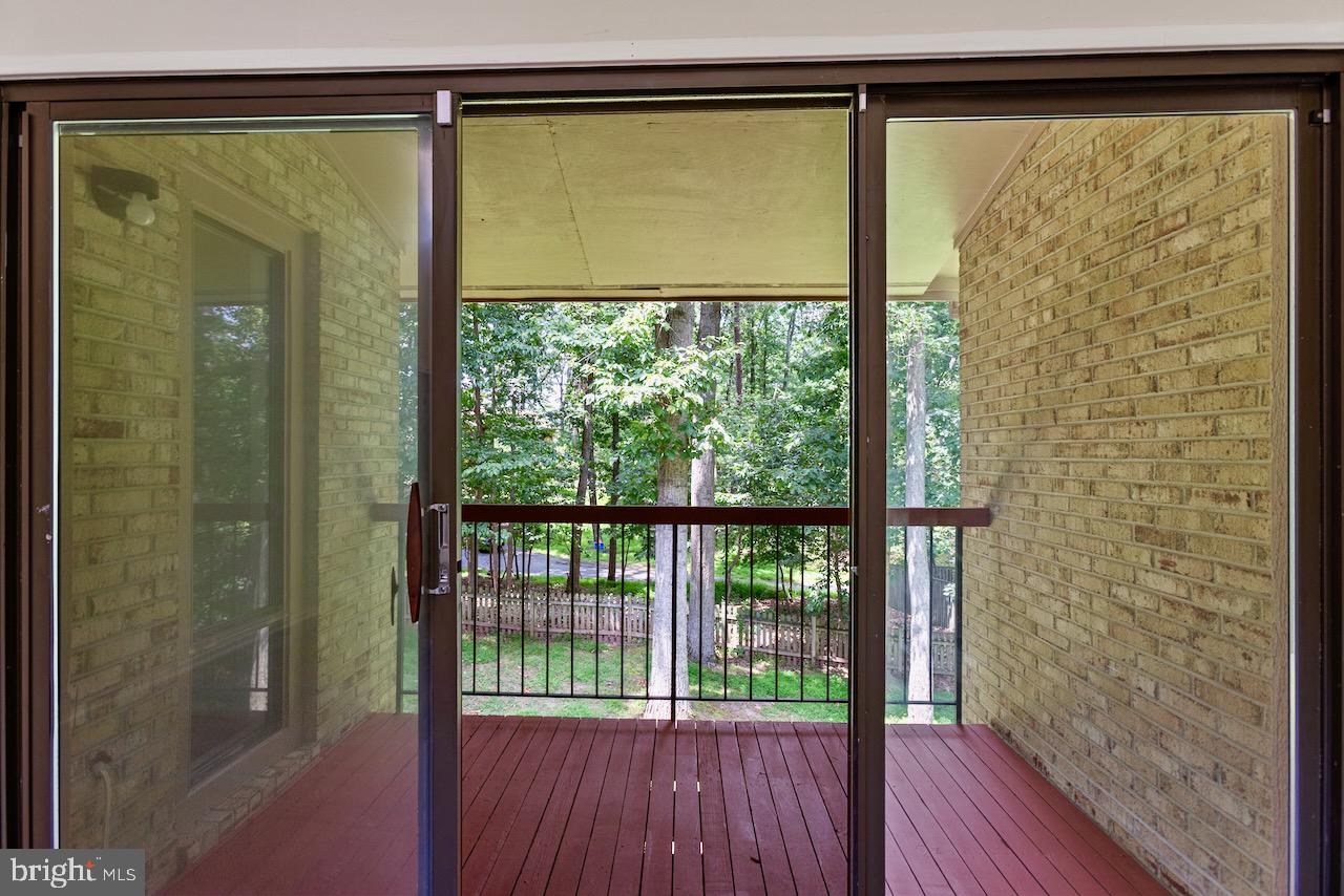 1404 Wolftrap Run Road Vienna, VA 22182 - Photo 15 of 33