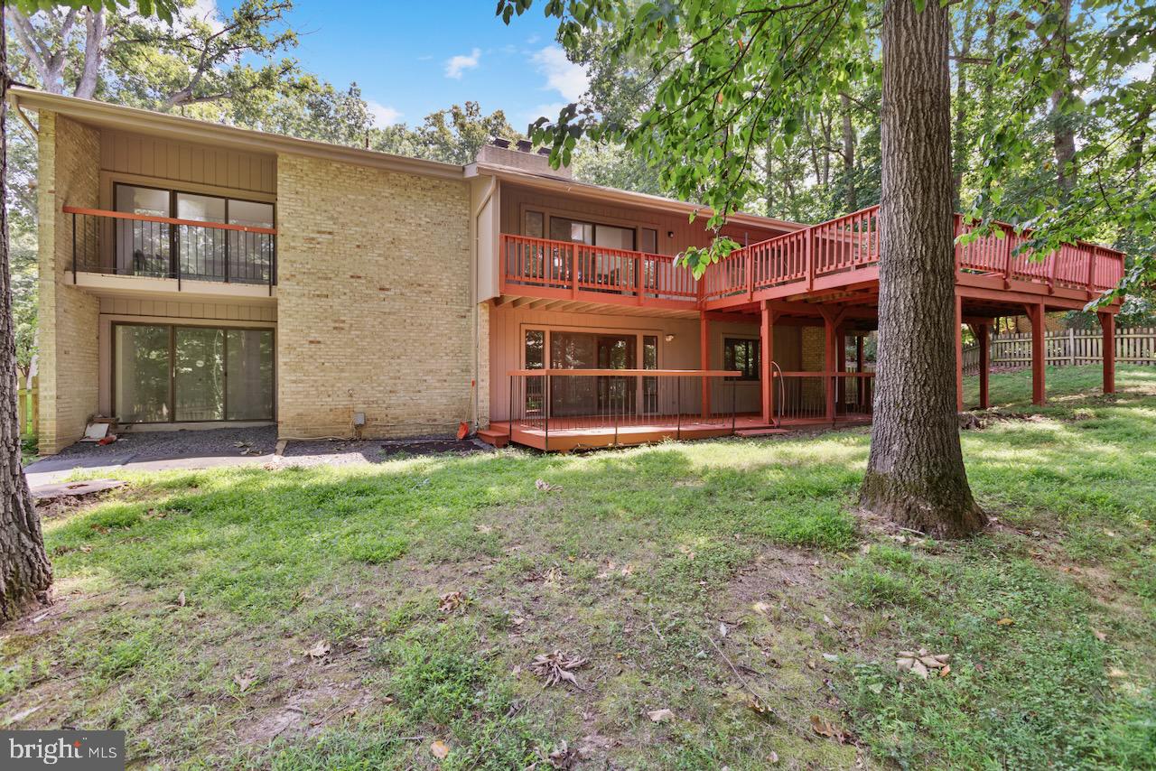 1404 Wolftrap Run Road Vienna, VA 22182 - Photo 31 of 33