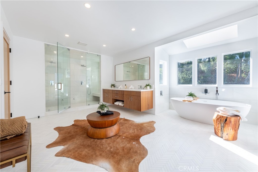 17153 Adlon Road Encino, CA 91436 - Photo 22 of 44