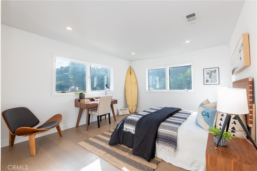 17153 Adlon Road Encino, CA 91436 - Photo 23 of 45