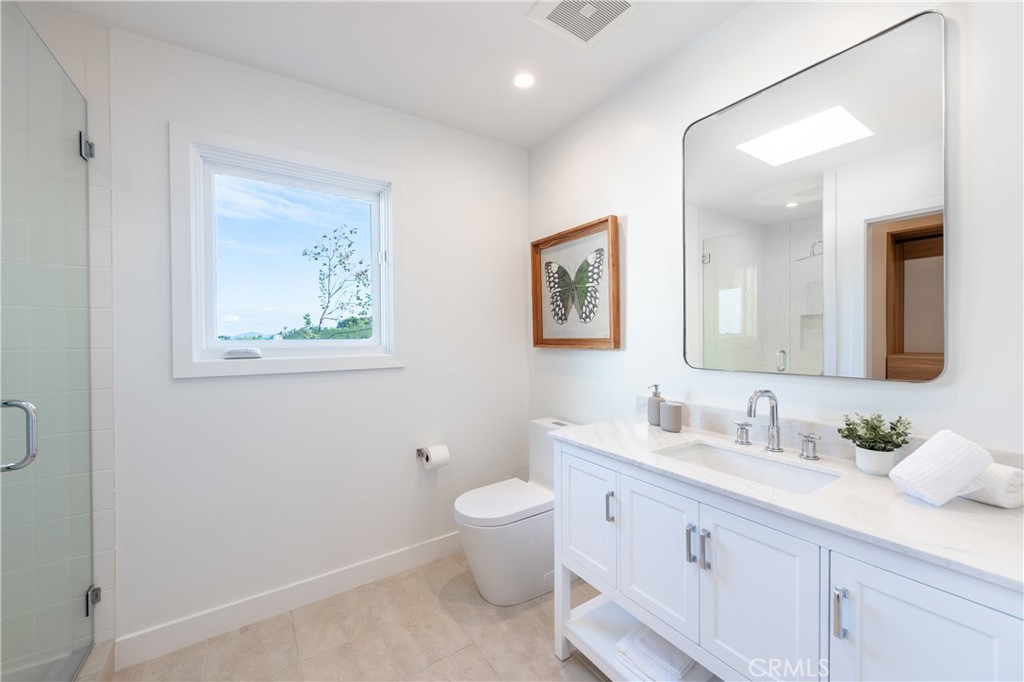 17153 Adlon Road Encino, CA 91436 - Photo 25 of 44