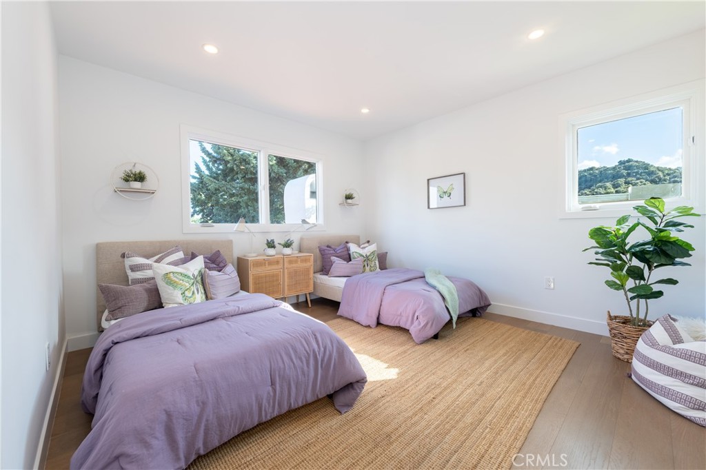 17153 Adlon Road Encino, CA 91436 - Photo 25 of 45