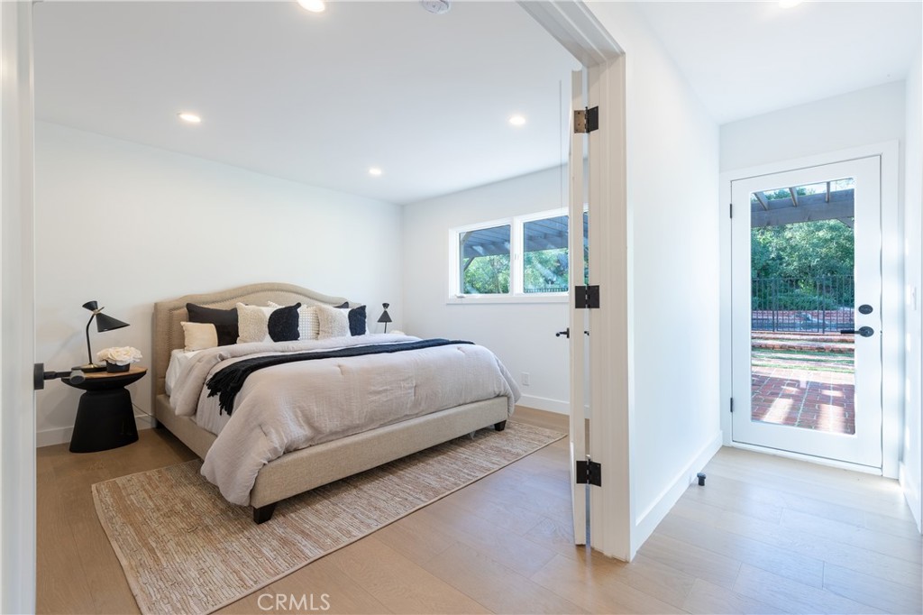 17153 Adlon Road Encino, CA 91436 - Photo 28 of 45