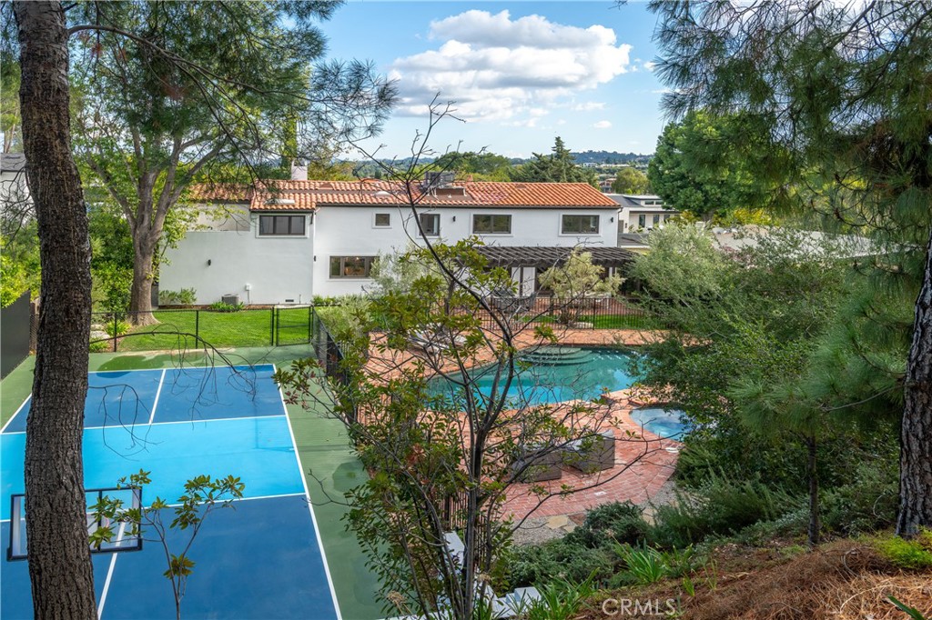 17153 Adlon Road Encino, CA 91436 - Photo 38 of 45