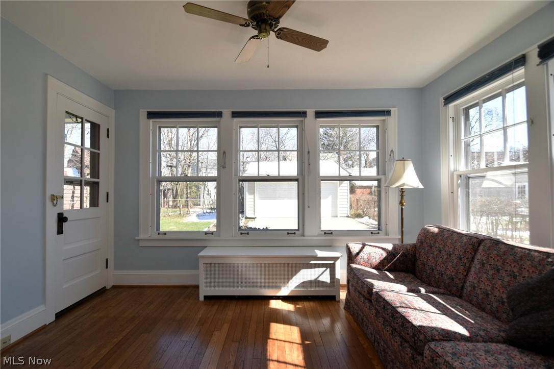 3271 Warrington Road Cleveland, OH 44120 - Photo 7 of 36