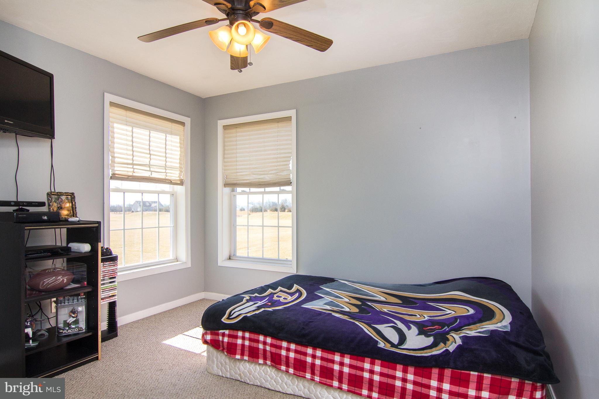 941 Hoffman Home Road Gettysburg, PA 17325 - Photo 21 of 32 Bedroom 3