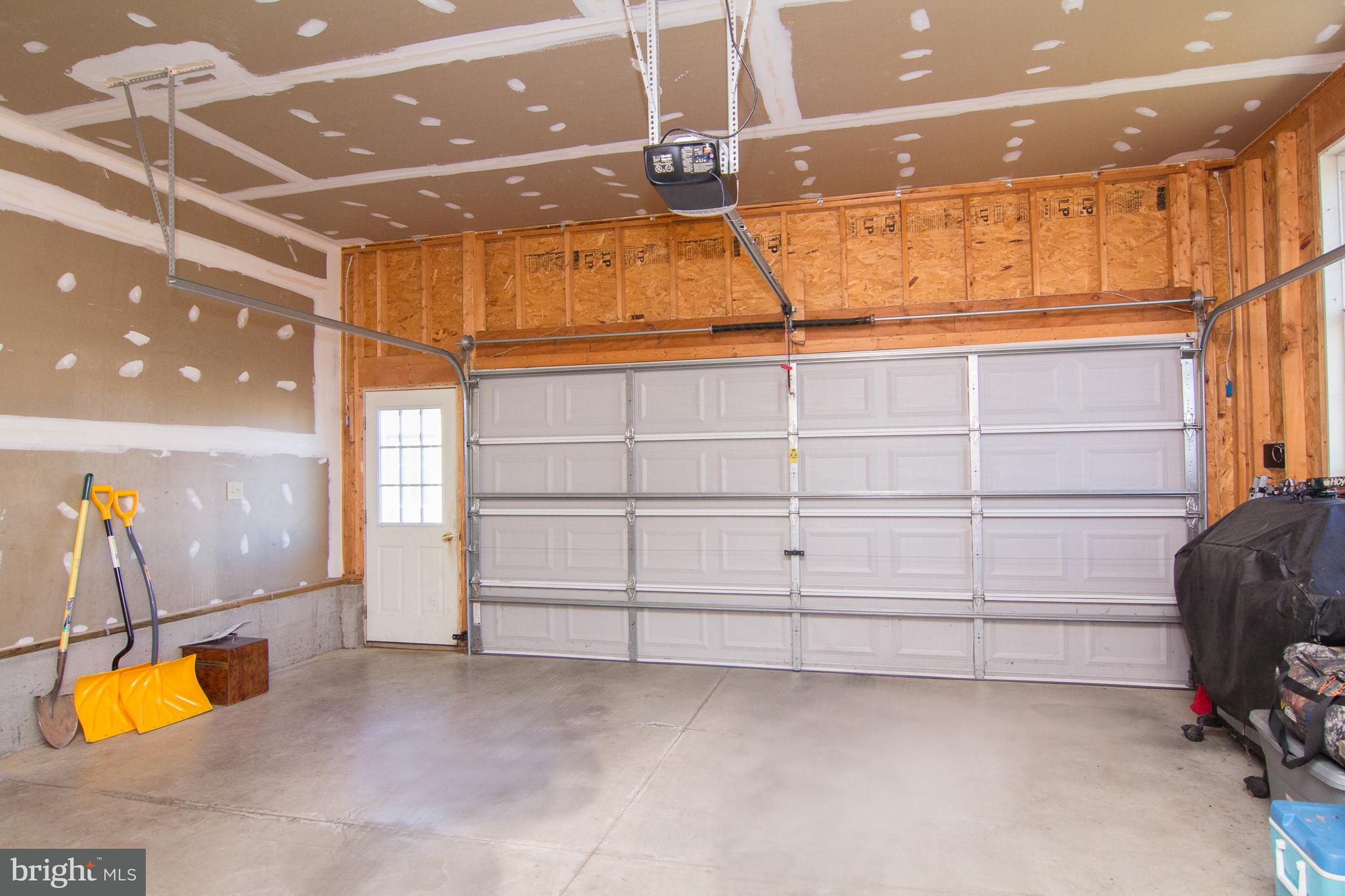 941 Hoffman Home Road Gettysburg, PA 17325 - Photo 26 of 32 Attached 2 car garage