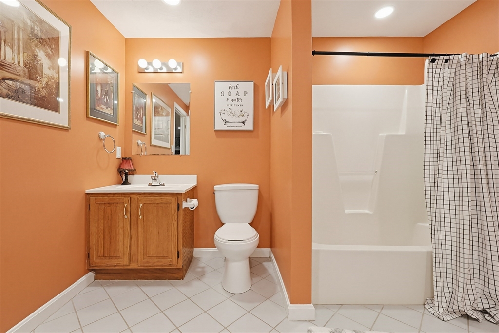 5 Otter Pond Road Lynnfield, MA 01940 - Photo 27 of 42