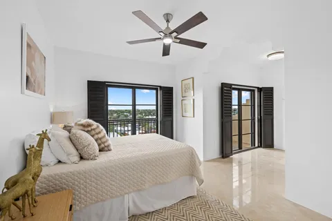 $999,000 | 2401 North Ocean Boulevard, Unit 702, Fort Lauderdale, FL 33305