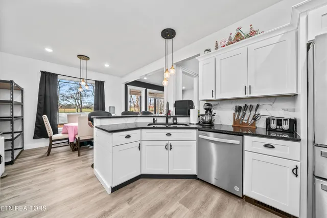 $475,000 | 242 Grace Drive, Sparta, TN 38583