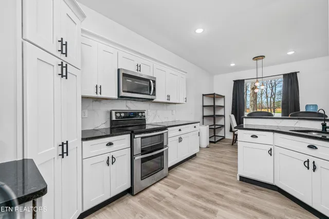 $475,000 | 242 Grace Drive, Sparta, TN 38583