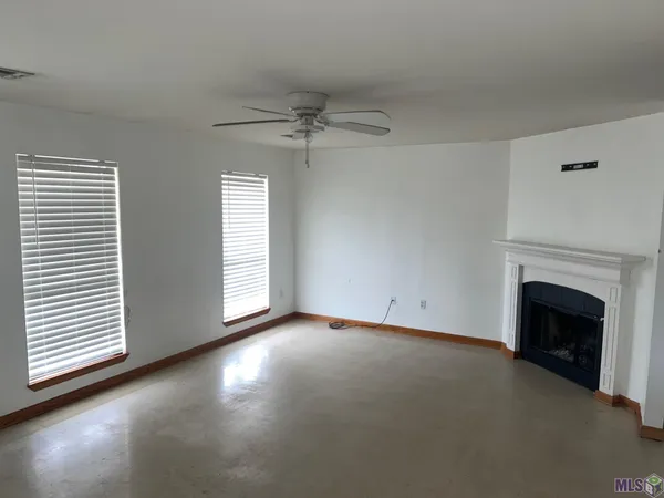 $1,425 | 112 Mary Street, Gray, LA 70359