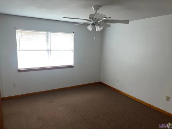 $1,425 | 112 Mary Street, Gray, LA 70359