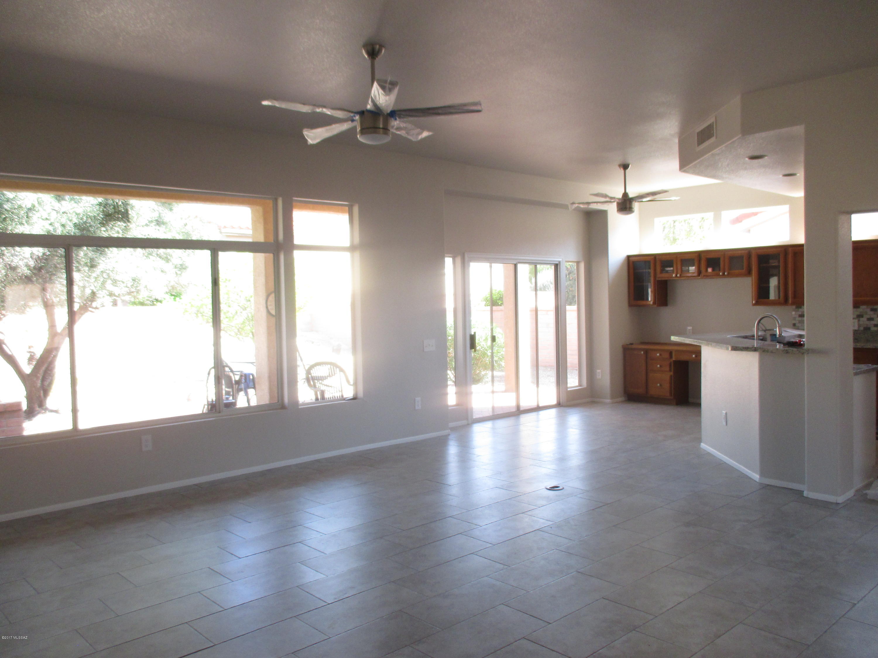 1083 East Ritz Court Tucson, AZ 85755 - Photo 2 of 49
