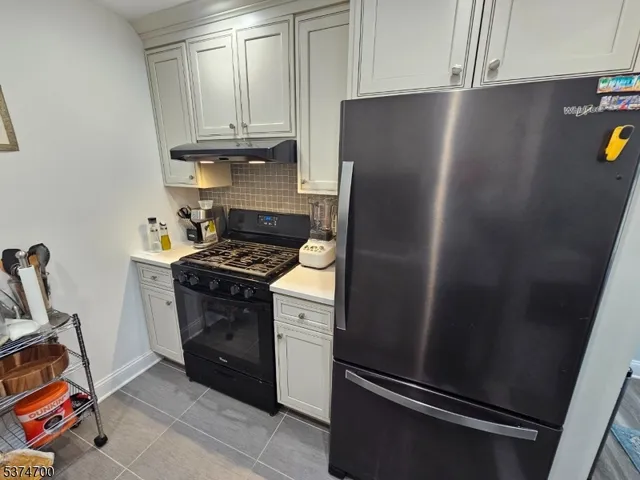 $369,000 | 6 Rutgers Drive, Newark, NJ 07103