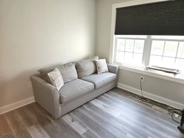 $369,000 | 6 Rutgers Drive, Newark, NJ 07103