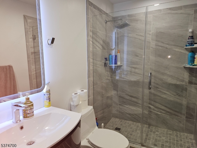 6 Rutgers Drive Newark, NJ 07103 - Photo 8 of 9