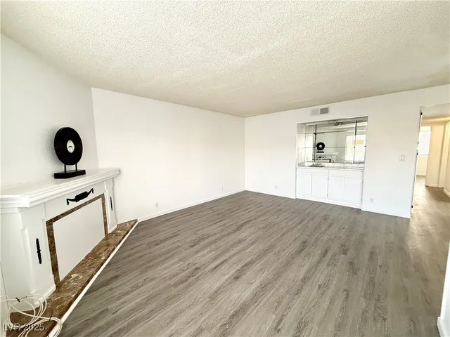 $1,515 | 6217 Bellota Drive, Unit B, Las Vegas, NV 89108