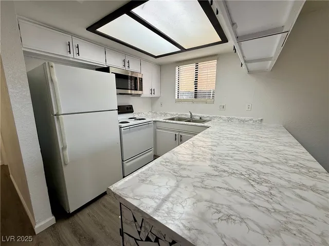 $1,515 | 6217 Bellota Drive, Unit B, Las Vegas, NV 89108